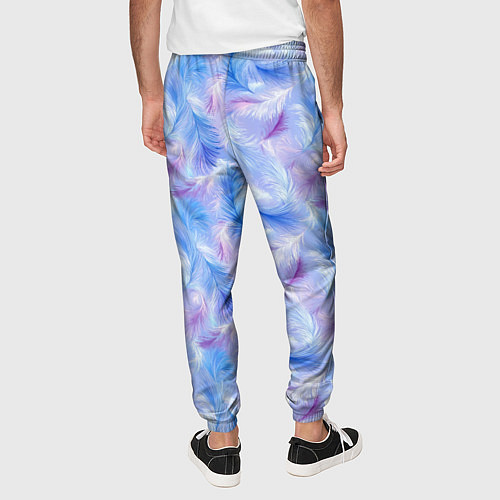 Мужские брюки Узор из голубых и сиреневых перьев / 3D-принт – фото 4
