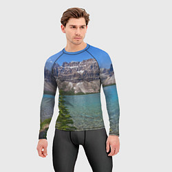 Рашгард мужской Горное озеро, цвет: 3D-принт — фото 2