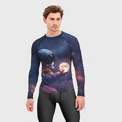 Рашгард мужской Космонавт держит в руках маленькую планету, цвет: 3D-принт — фото 2