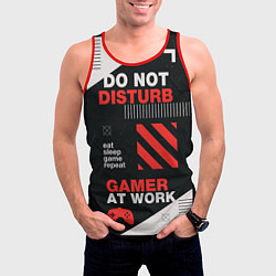 Майка-безрукавка мужская Геймер на работе, цвет: 3D-красный — фото 2