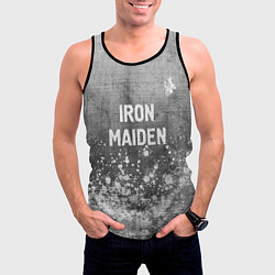 Майка-безрукавка мужская Iron Maiden - grey gradient посередине, цвет: 3D-черный — фото 2