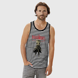 Майка мужская хлопок Little Nightmares, цвет: черная тельняшка — фото 2