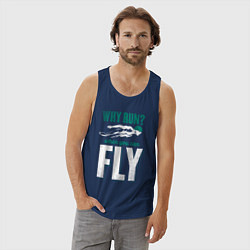 Майка мужская хлопок Кто бегает когда можно летать, цвет: тёмно-синий — фото 2