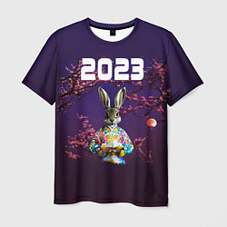 Мужская футболка Кролик на фоне сакуры 2023