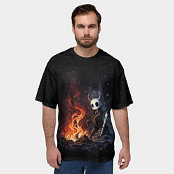 Футболка оверсайз мужская HOLLOW KNIGHT У КОСТРА, цвет: 3D-принт — фото 2