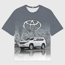 Футболка оверсайз мужская Toyota Land Cruiser на фоне скалы, цвет: 3D-принт