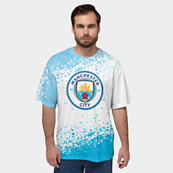 Футболка оверсайз мужская Manchester голубые брызги на белом фоне, цвет: 3D-принт — фото 2