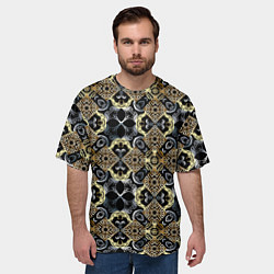 Футболка оверсайз мужская BLACK AND GOLD узоры, цвет: 3D-принт — фото 2