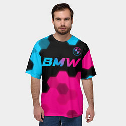 Футболка оверсайз мужская BMW - neon gradient: символ сверху, цвет: 3D-принт — фото 2