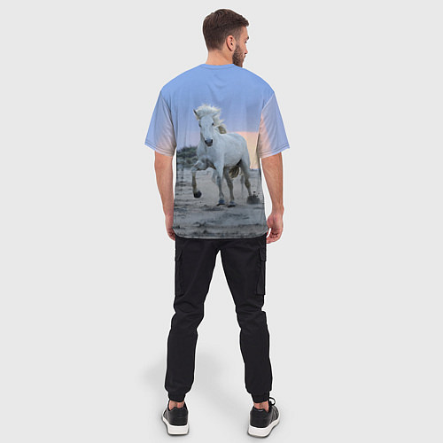 Мужская футболка оверсайз Белый конь / 3D-принт – фото 4