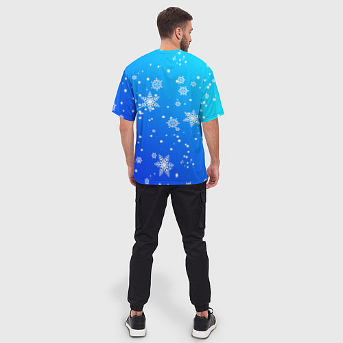 Мужская футболка оверсайз Снежинки на голубом фоне / 3D-принт – фото 4