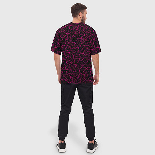 Мужская футболка оверсайз Абстрактные розовые узоры в виде трещин на чёрном / 3D-принт – фото 4