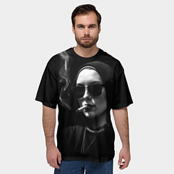 Футболка оверсайз мужская Монашка в черных очках с сигарой, цвет: 3D-принт — фото 2