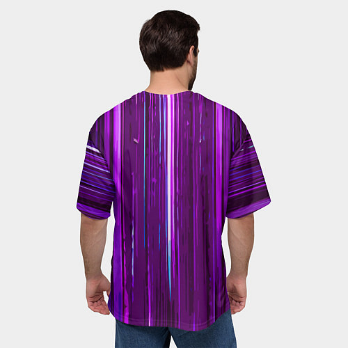 Мужская футболка оверсайз Вертикальные фиолетовые линии на чёрном фоне / 3D-принт – фото 4