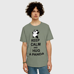 Футболка оверсайз мужская Keep Calm & Hug A Panda, цвет: авокадо — фото 2