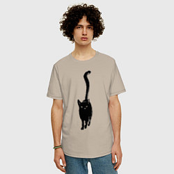 Футболка оверсайз мужская Черный кот тушью, цвет: миндальный — фото 2