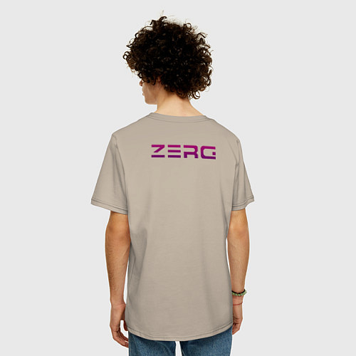 Мужская футболка оверсайз Zerg logo Purple / Миндальный – фото 4