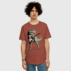 Футболка оверсайз мужская Динозавр рокер, цвет: кирпичный — фото 2