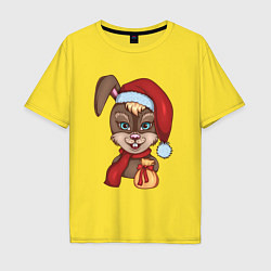 Футболка оверсайз мужская Кролик новогодний в шапке Деда Мороза с подарком, цвет: желтый