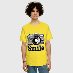 Футболка оверсайз мужская Smile camera, цвет: желтый — фото 2