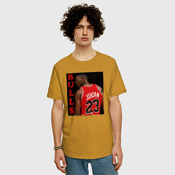 Футболка оверсайз мужская Bulls Jordan, цвет: горчичный — фото 2
