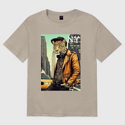 Футболка оверсайз мужская The cool leopard is a New Yorker, цвет: миндальный