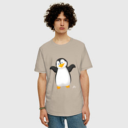 Футболка оверсайз мужская Веселый пингвин красивый, цвет: миндальный — фото 2