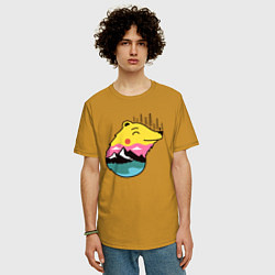 Футболка оверсайз мужская Лесной медведь и человек, цвет: горчичный — фото 2