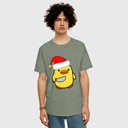 Футболка оверсайз мужская Новогодняя утка с ножом, цвет: авокадо — фото 2