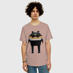 Футболка оверсайз мужская Cartoon agent female in black suit, цвет: пыльно-розовый — фото 2