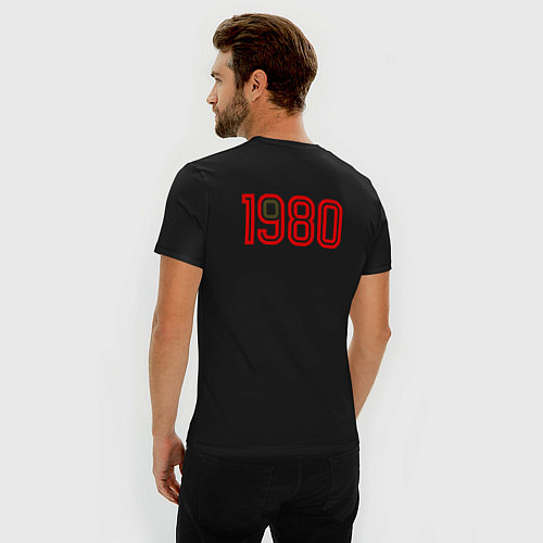 Мужская slim-футболка 1980 год рождения / Черный – фото 4
