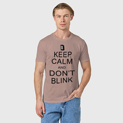 Футболка хлопковая мужская Keep Calm & Don't Blink, цвет: пыльно-розовый — фото 2