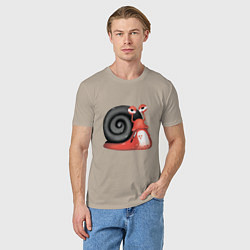 Футболка хлопковая мужская Боевая улитка, цвет: миндальный — фото 2