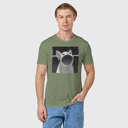 Футболка хлопковая мужская ЧБ Pop Cat, цвет: авокадо — фото 2