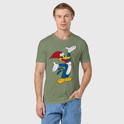 Футболка хлопковая мужская Дятел Вуди позирует, цвет: авокадо — фото 2