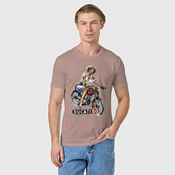 Футболка хлопковая мужская Красивая девушка на мотоцикле Ducati - retro, цвет: пыльно-розовый — фото 2