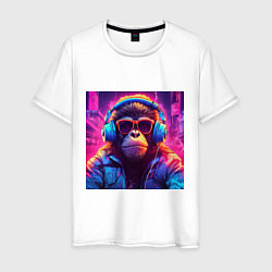 Мужская футболка Антропоморфная обезьяна в свете неонового города