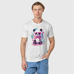 Футболка хлопковая мужская Милая панда в розовых очках и бантике, цвет: белый — фото 2