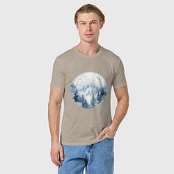 Футболка хлопковая мужская Горы в тумане в круге, цвет: миндальный — фото 2