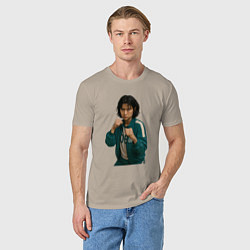 Футболка хлопковая мужская Игрок 067 в стойке бойца, цвет: миндальный — фото 2