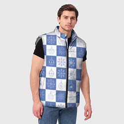 Мужской жилет Сине-белые квадраты со снежинками, цвет: 3D-светло-серый — фото 2