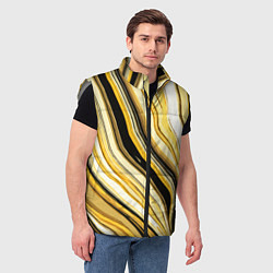 Мужской жилет Волнистые вертикальные чёрно-жёлтые полосы, цвет: 3D-светло-серый — фото 2