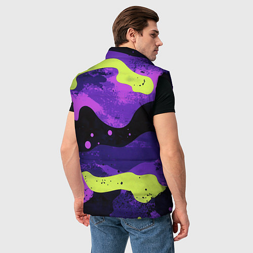 Мужской жилет Черно-фиолетовый камуфляж и золотой герб РФ / 3D-Черный – фото 4
