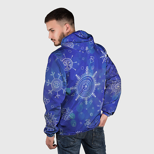 Мужская ветровка Белые простые снежинки на синем фоне / 3D-Черный – фото 4