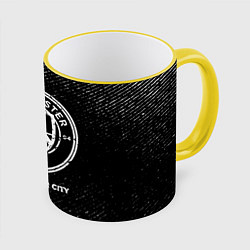 Кружка 3D Manchester City с потертостями на темном фоне, цвет: 3D-желтый кант