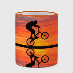 Кружка 3D Велосипедист в отражении, цвет: 3D-оранжевый кант — фото 2