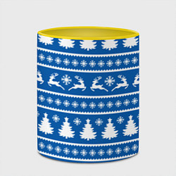 Кружка 3D Синий свитер с новогодними оленями, цвет: 3D-белый + желтый — фото 2