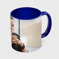 Кружка 3D Робби Марго в кафе, цвет: 3D-белый + синий