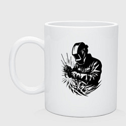 Кружка керамическая Сварщик варит с искрами, цвет: белый
