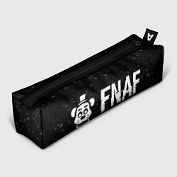 Пенал FNAF glitch на темном фоне: надпись и символ